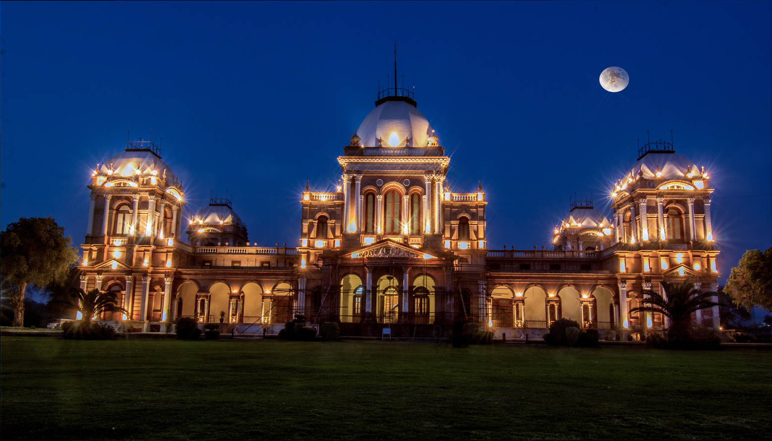 Historical Palace Noor Palace in Bahawalpur